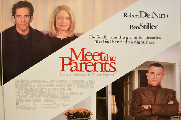 Meet the Parents از انواع فیلم کمدی انگلیسی برای تقویت زبان است.